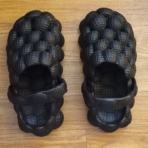 BLACK Bubble Slingback Slides Massage Slippers Beach shoes